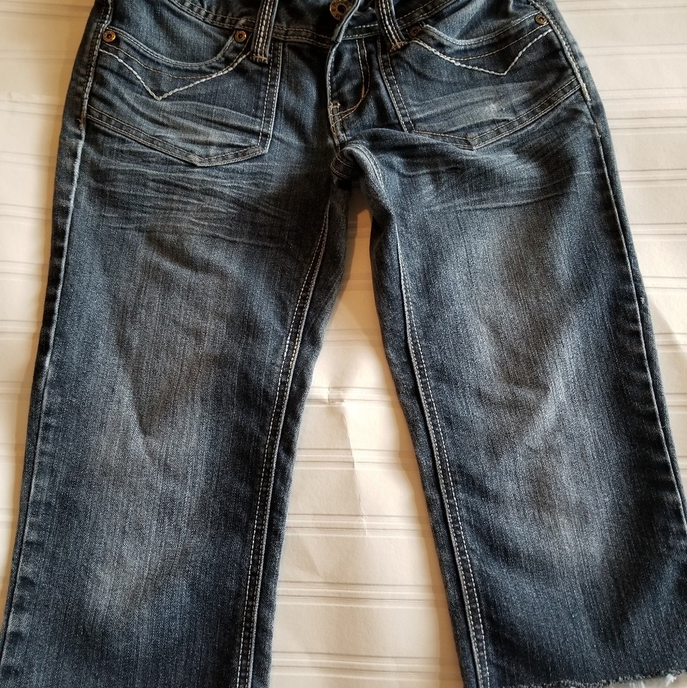 Mudd Capris